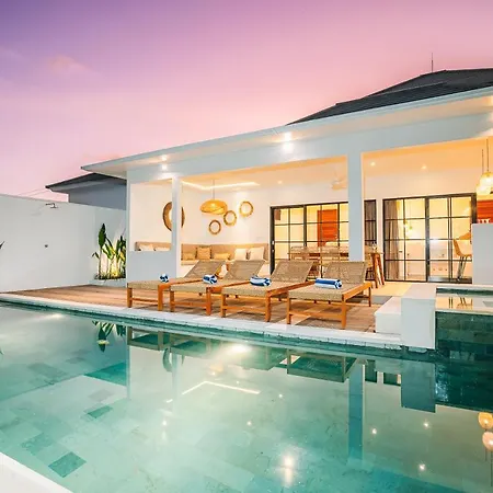 Villa L At Seseh 2 Bedroom Private Luxury Oasis Next To The Beach Canggu  Exterior photo